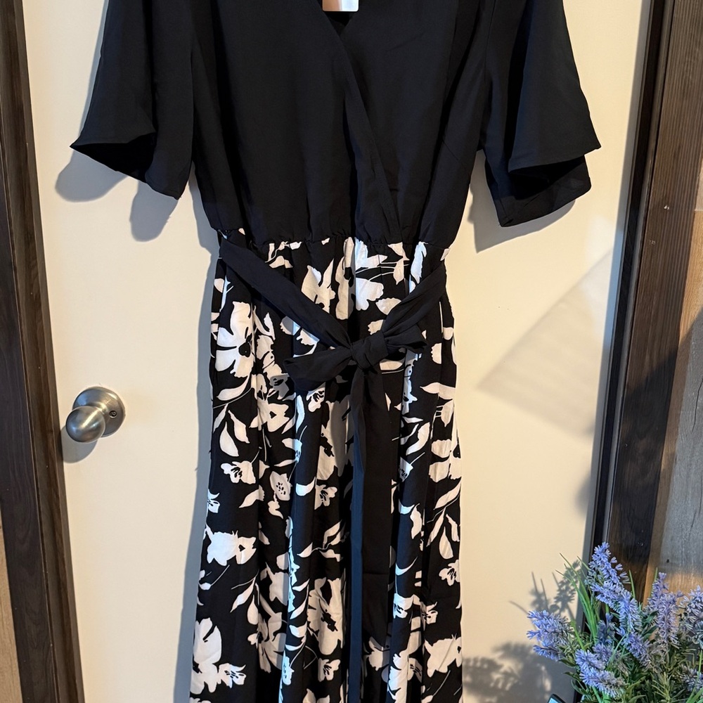 BloomChic Classic Black V-Neck Dress